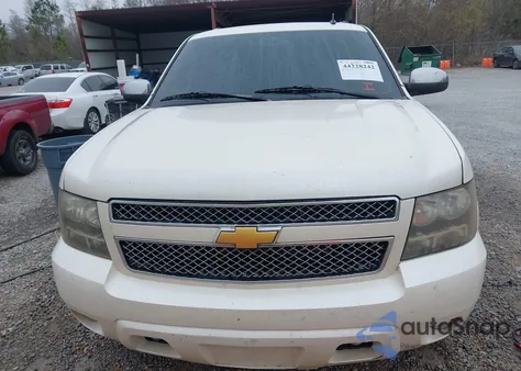 2008 Chevrolet Tahoe Ltz z USA, uszkodzony, nr VIN 1GNFC13028R202484
